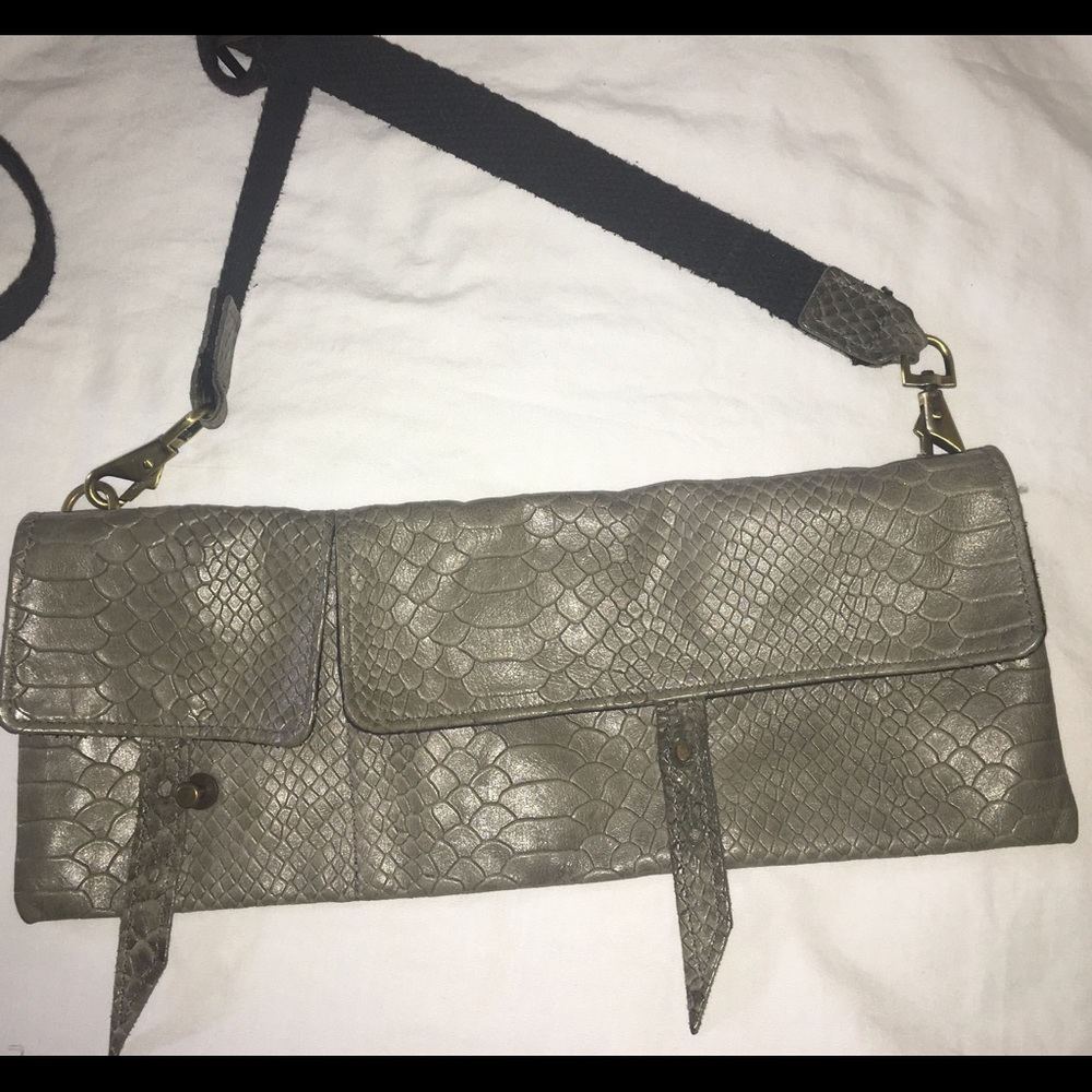 JAS MB TWIN LOOP CROSS BODY BAG